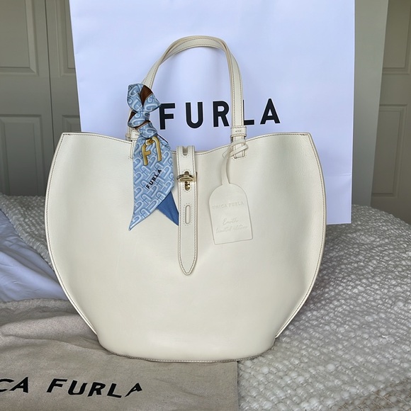 NWT Furla Unica  Earth Limited Edition 👜 in Pure White 🤍 - Picture 7 of 8